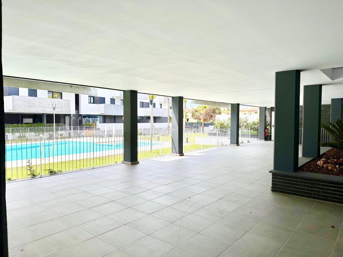 Magnifico De Ensueno Con Piscina Y Parking