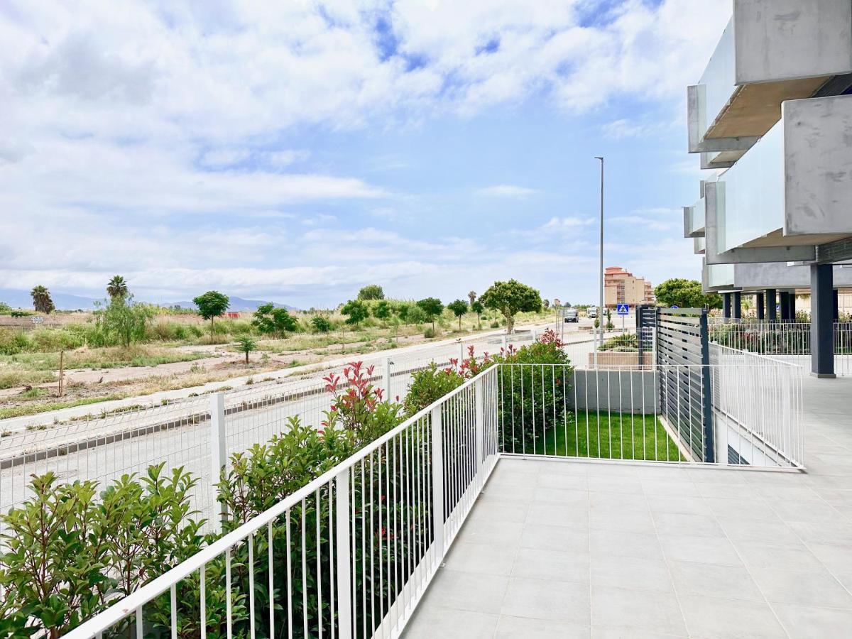 Magnifico De Ensueno Con Piscina Y Parking Salobreña